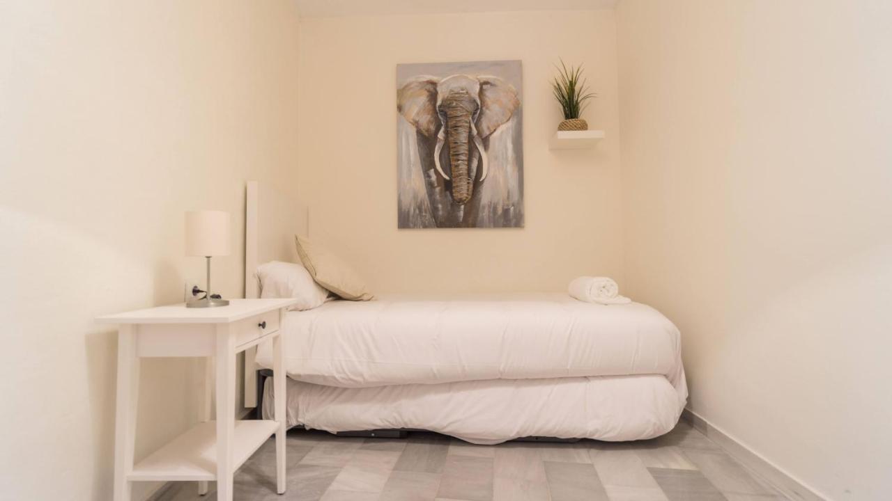 Rentalsevilla Descubriendo Iglesias Apartamento Sevilla