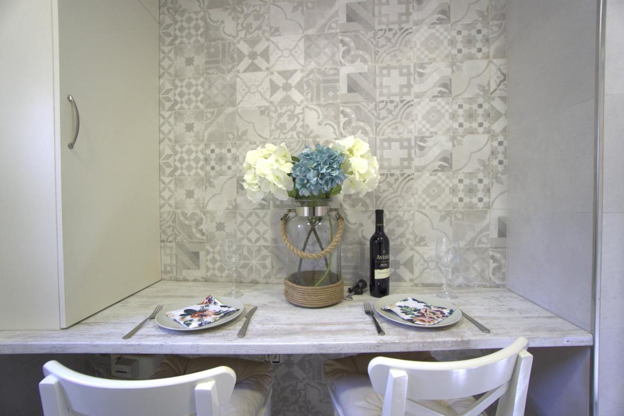 Rentalsevilla Descubriendo Iglesias Apartamento Sevilla