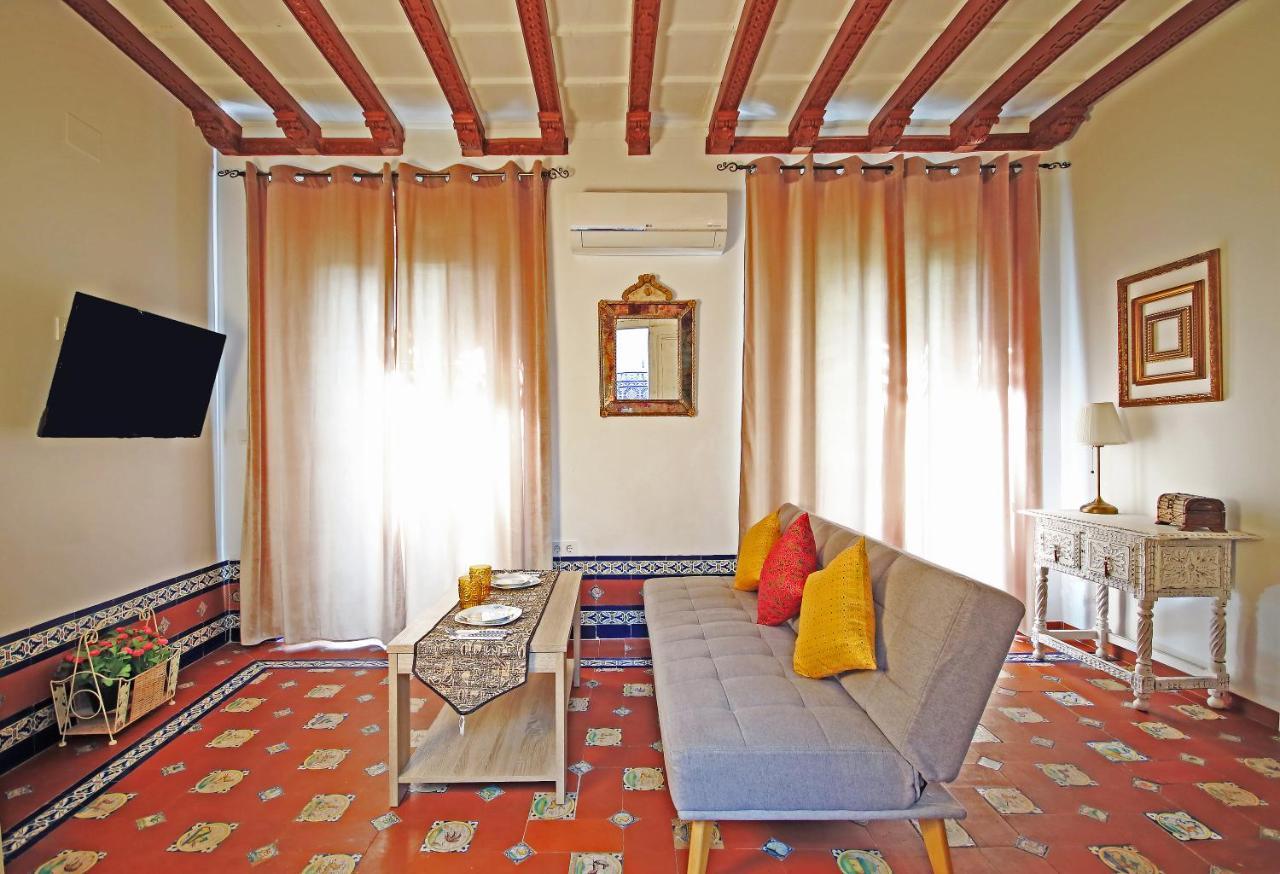 Palace-house Hercules Homestay *