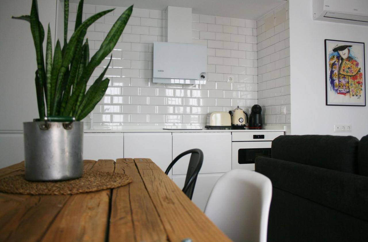 Apartamento Ideal Estancias Largas Y Teletrabajo Sevilla