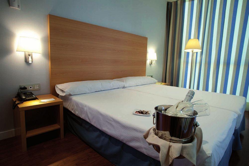 Exe Palmera 4* Seville