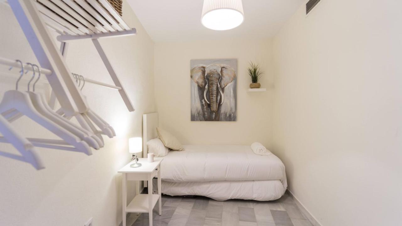 Rentalsevilla Descubriendo Iglesias Apartamento Sevilla