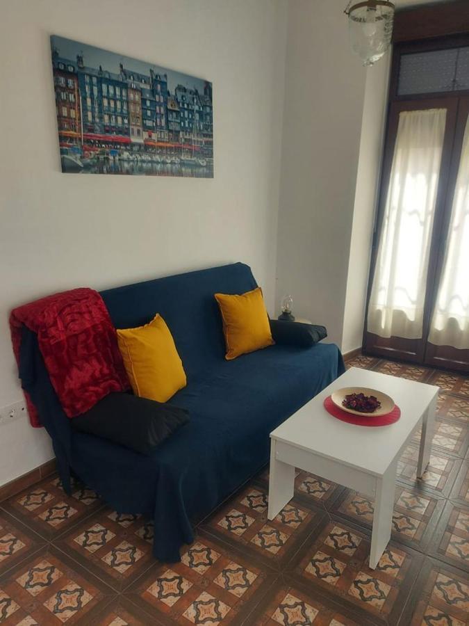 1 Dormitorio. Jesús Gran Poder 4. Plaza De La Gavidia *