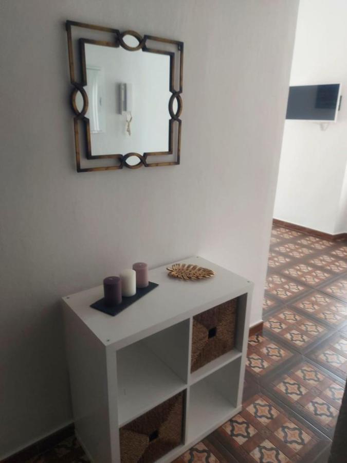 1 Dormitorio. Jesús Gran Poder 4. Plaza De La Gavidia *