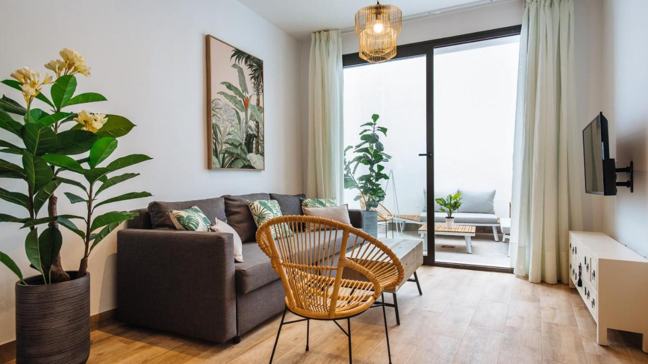 Apartment Magno Alameda 1851 - Shared Jacuzzi