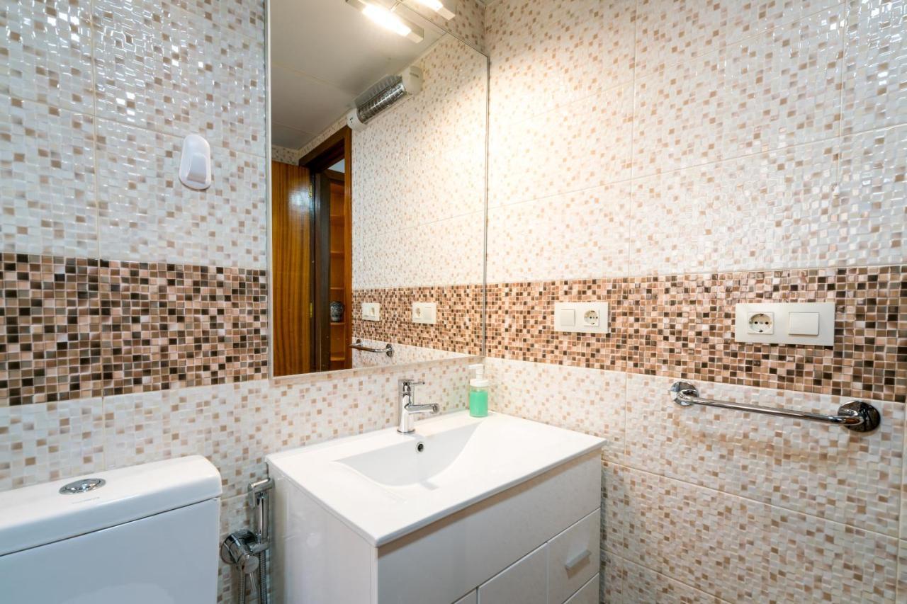 Holi-rent Estrella Apartment Seville