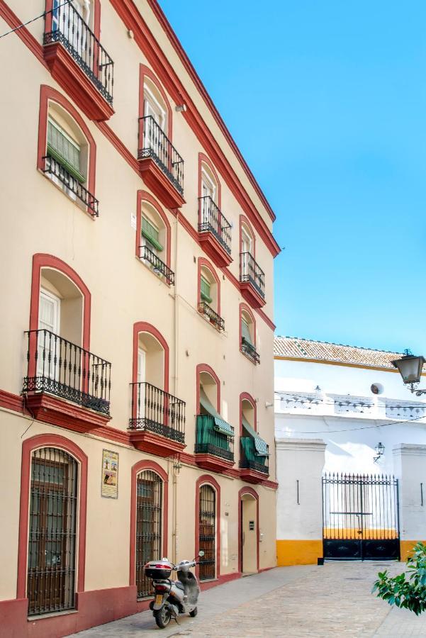 Genteel Maestranza Seville