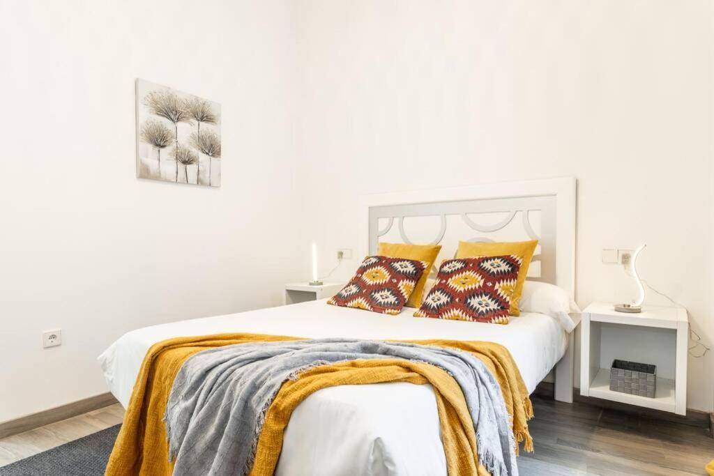 Pop Art, Encanto De San Luis Y Centro Historico Apartment Seville