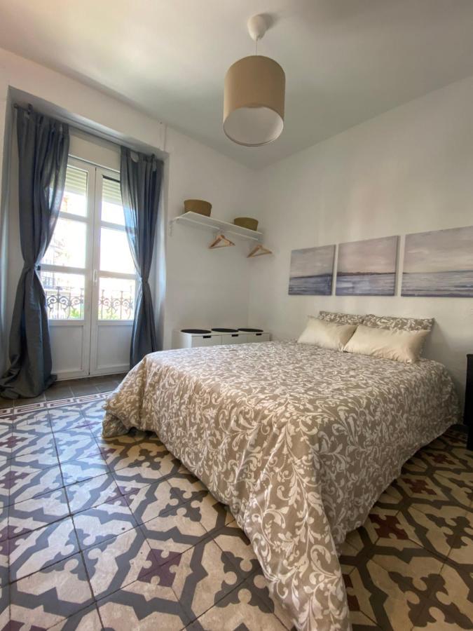 Quattro Puente De Triana Apartment *