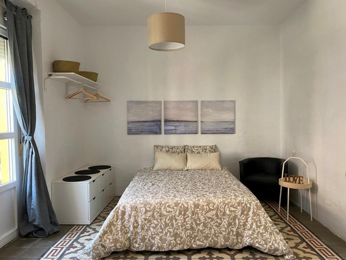 Quattro Puente De Triana Apartment