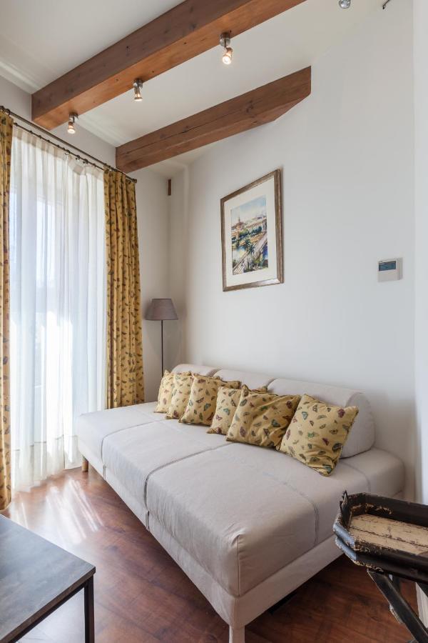 Roof Cathedral Apartment