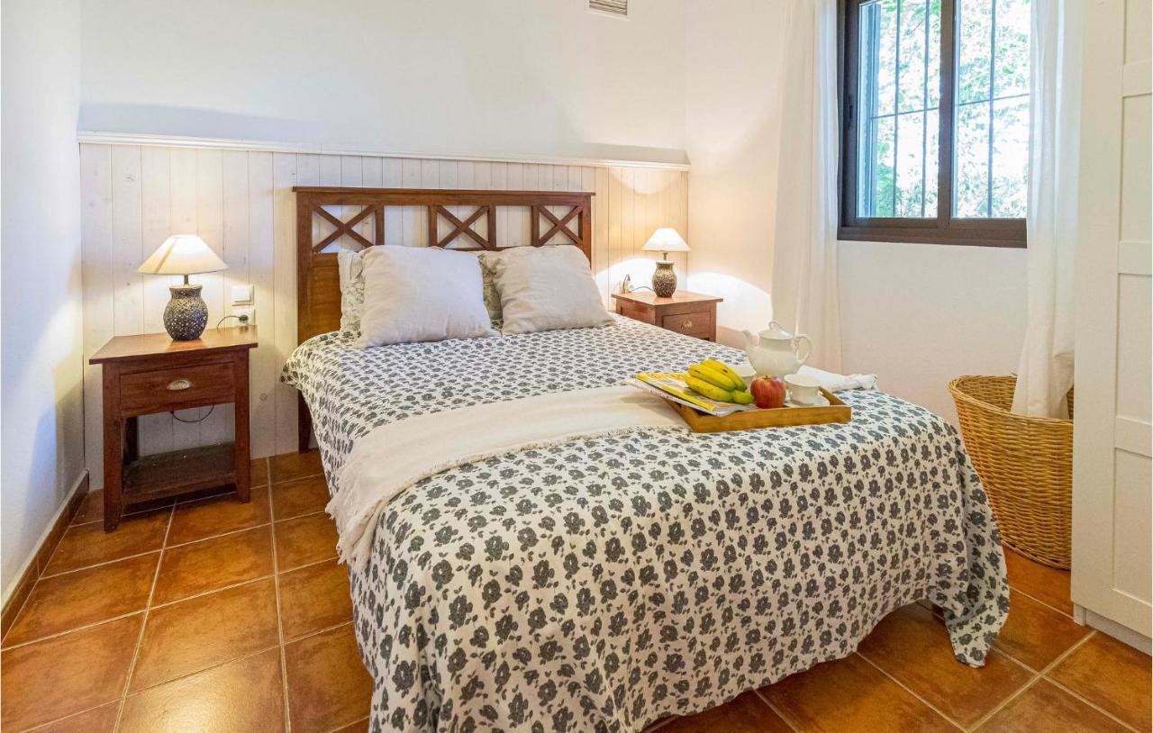 Holiday home Awesome In With 4 Bedrooms, Wifi And Outdoor Swimming Pool *