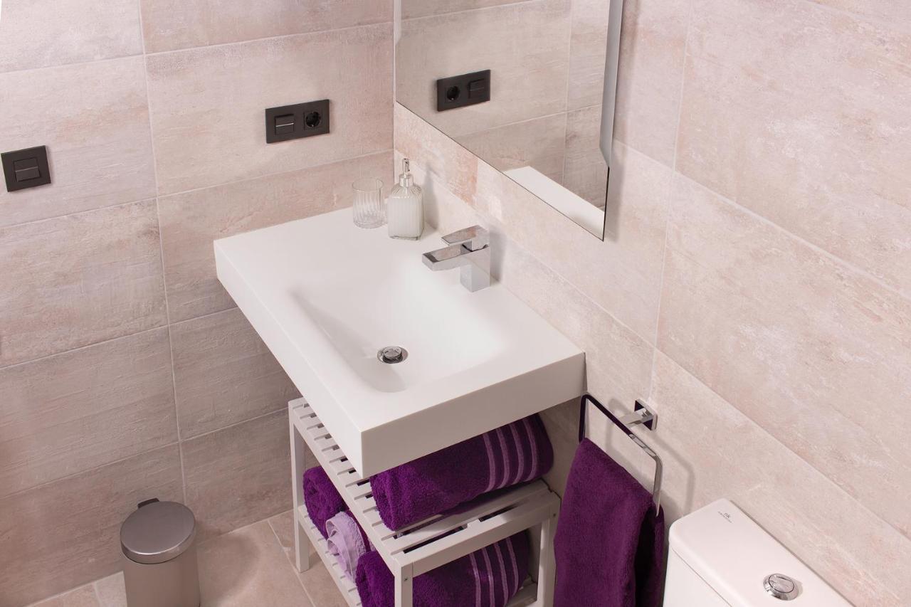 Apto. Maese Montanes. Centrico Con Piscina Privada *