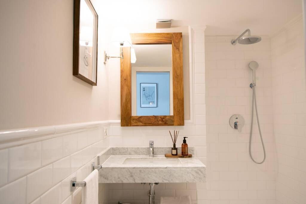 G12 Trendy And Comfy Bright Loft Meters From Bullring And Trianas Bridge, Galera Street Seville