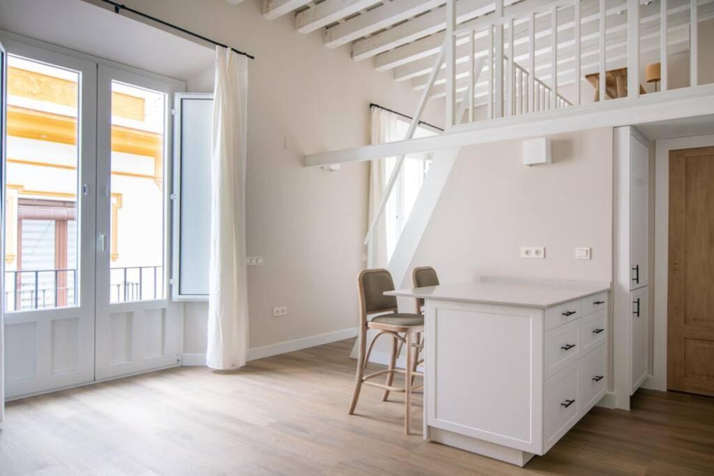 G12 Trendy And Comfy Bright Loft Meters From Bullring And Trianas Bridge, Galera Street * Seville