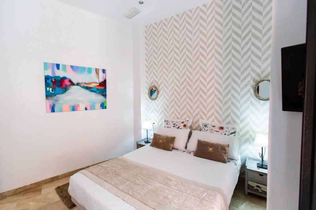 Cheap & Chic In The Center Of * Seville