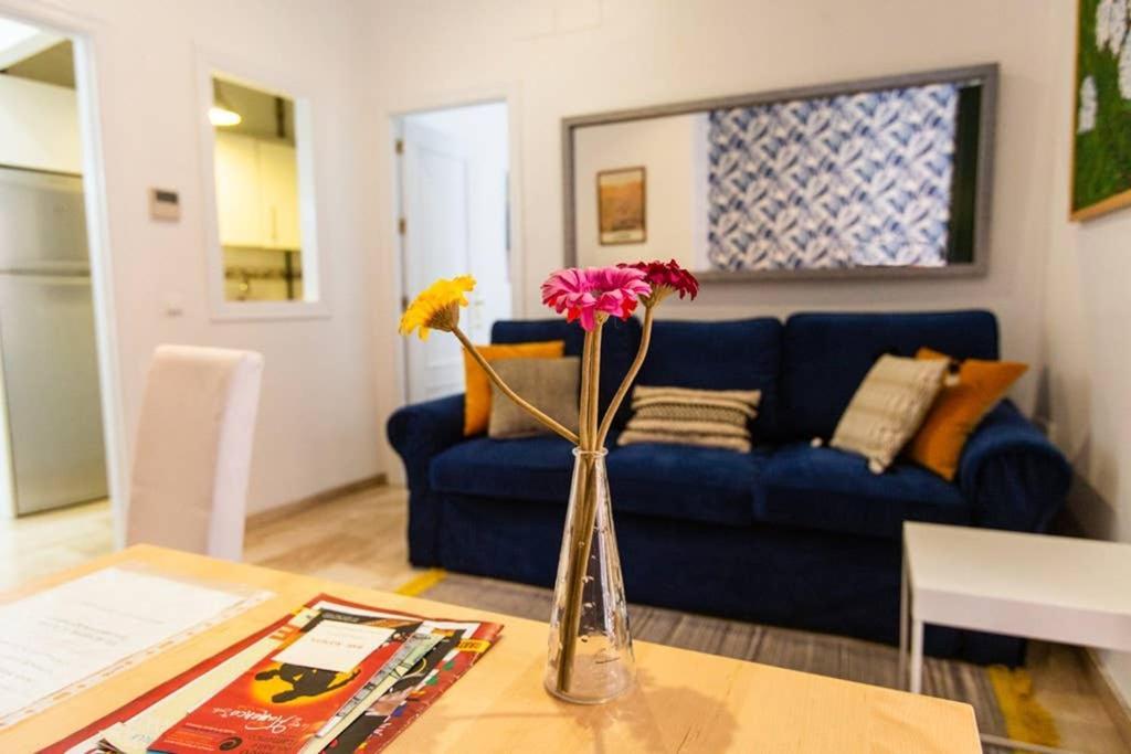 Cheap & Chic In The Center Of Apartment