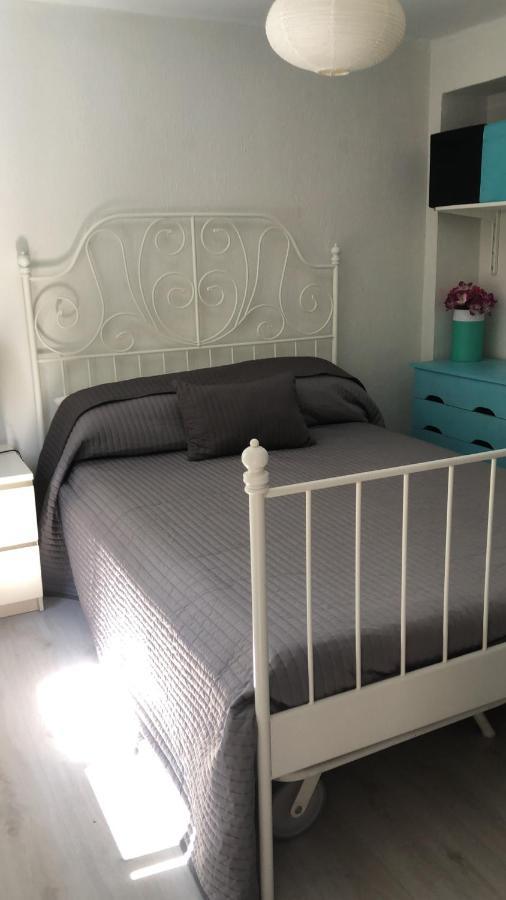 Apartment 1 Y Salon Con Sofa Cama Bien Comunicado Con El Centro *