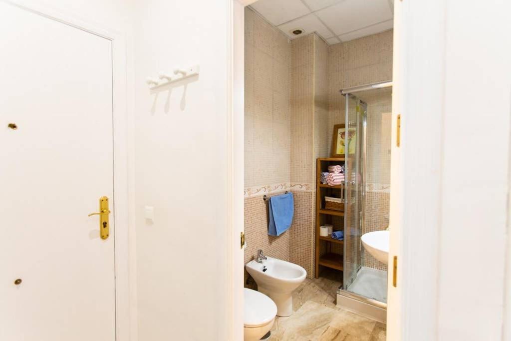 Cheap & Chic In The Center Of Apartment Seville