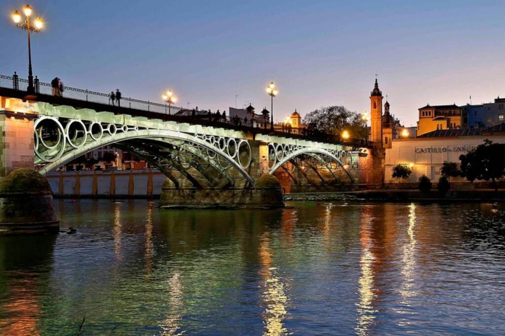G12 Trendy And Comfy Bright Loft Meters From Bullring And Trianas Bridge, Galera Street Apartment *