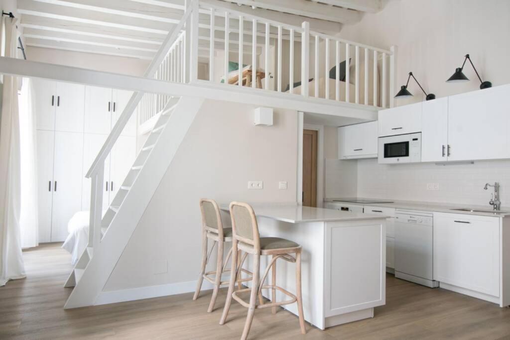 G12 Trendy And Comfy Bright Loft Meters From Bullring And Trianas Bridge, Galera Street * Seville