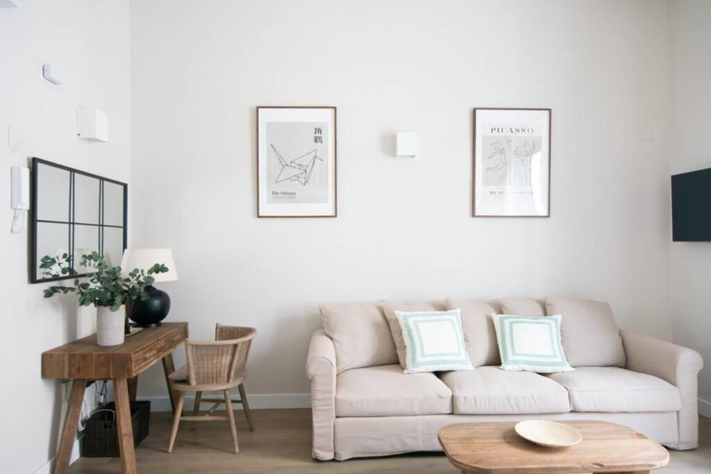 Apartment G12 Trendy And Comfy Bright Loft Meters From Bullring And Trianas Bridge, Galera Street
