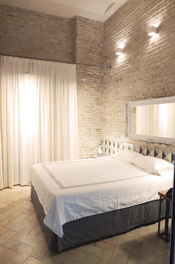 Architecture & Design In Triana Apartment Seville