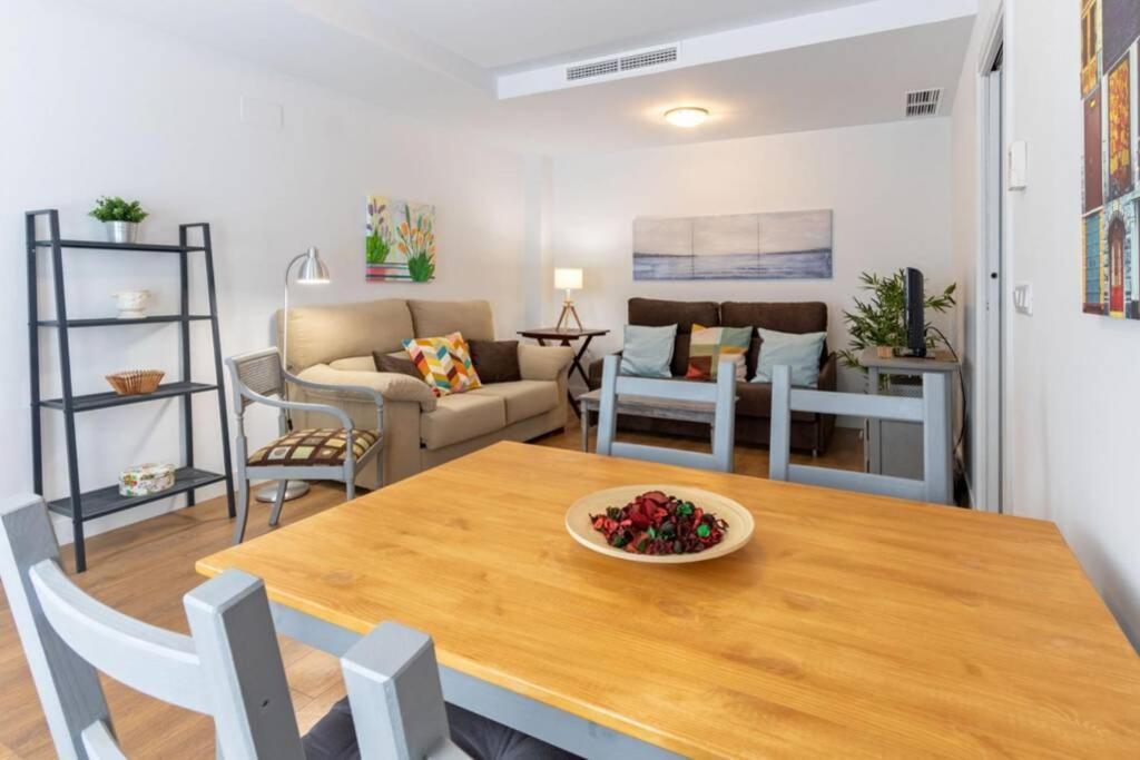 Triana Pages Oasis By Valcambre Apartment