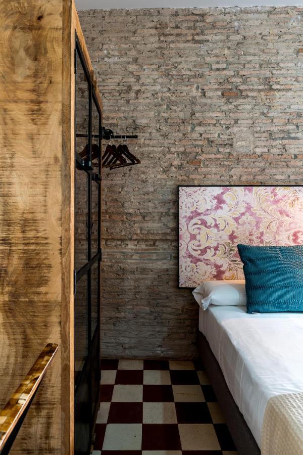 Dona Elvira Cathedral Apartment *
