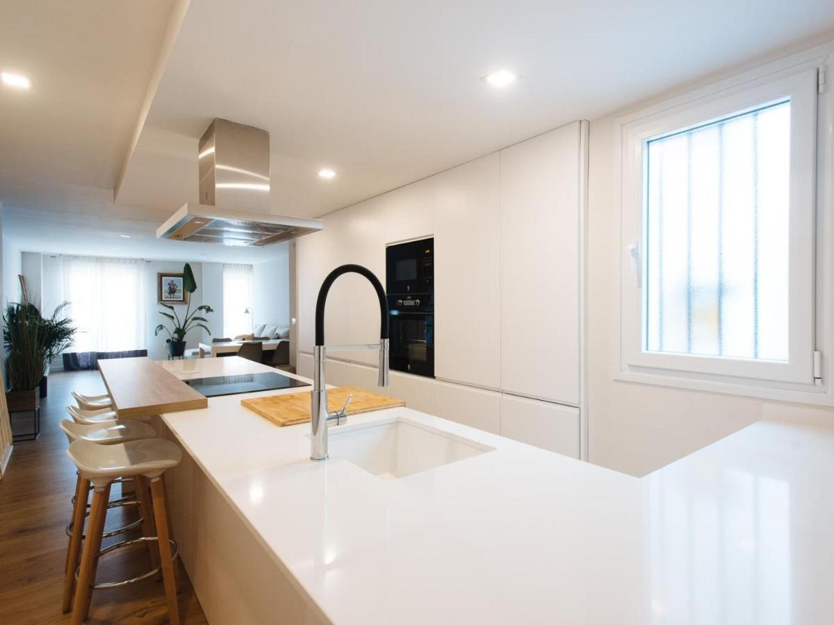 Apartment Pz Triana Amplio, Moderno Y Luminoso 2d 2b Seville