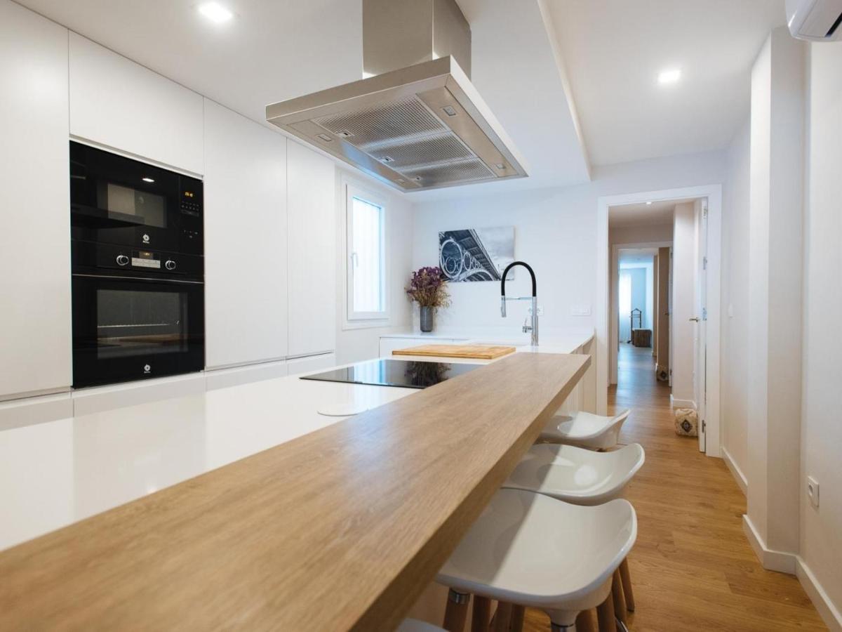 Pz Triana Amplio, Moderno Y Luminoso 2d 2b Apartment