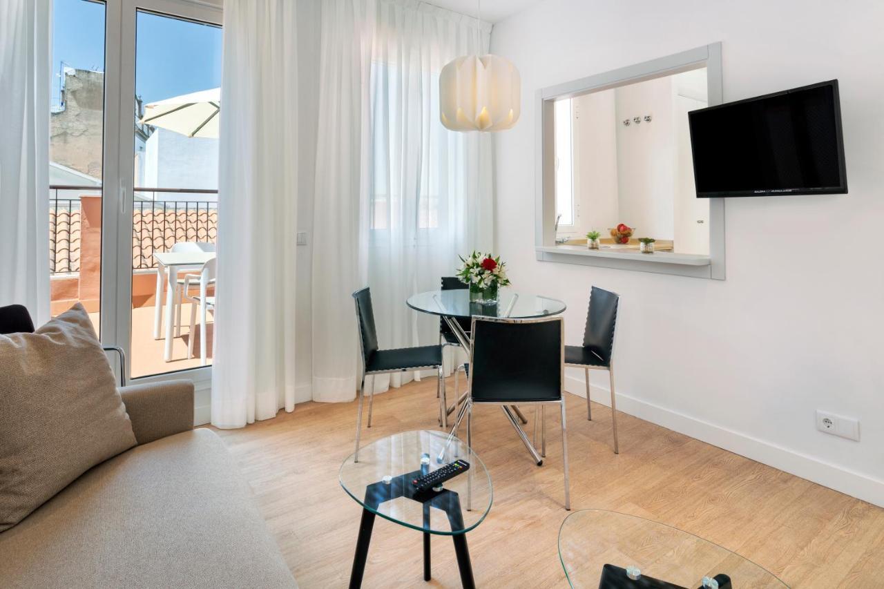 Metropolis Apartment