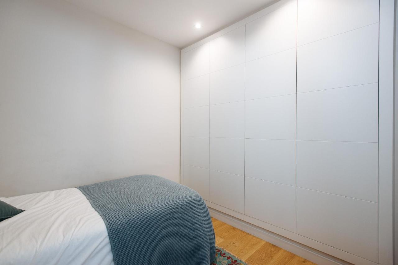 Pz Triana Amplio, Moderno Y Luminoso 2d 2b Apartment