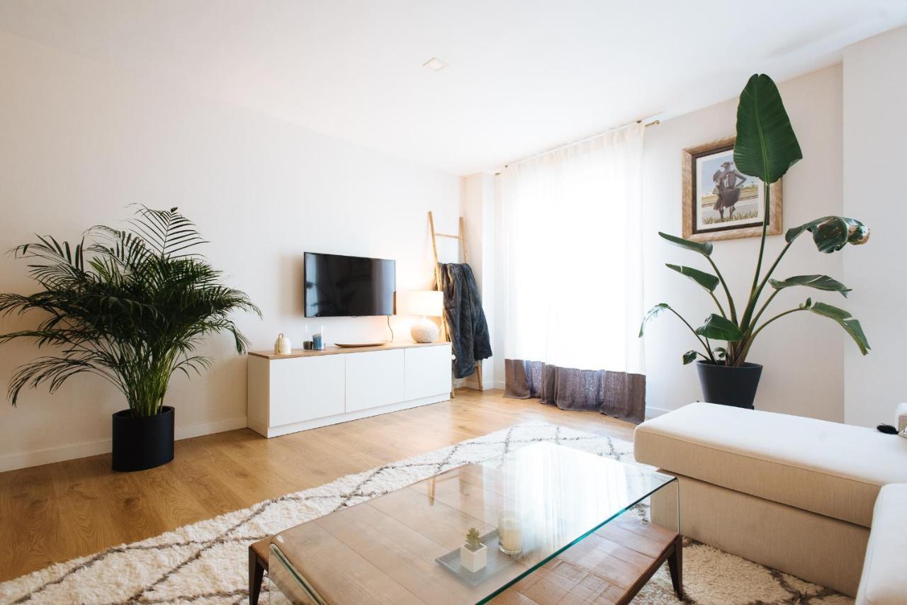 Pz Triana Amplio, Moderno Y Luminoso 2d 2b Apartment Seville