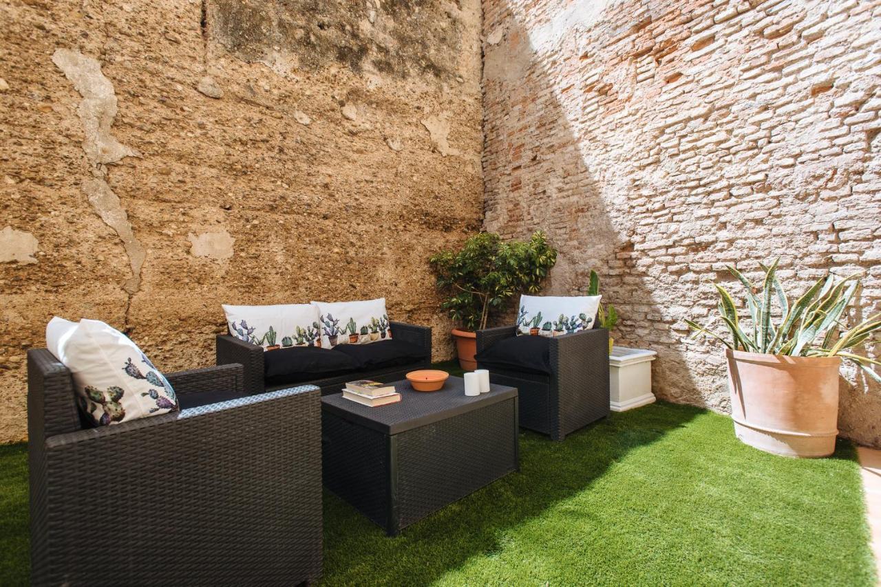 Apartment Sol With Garden Seville