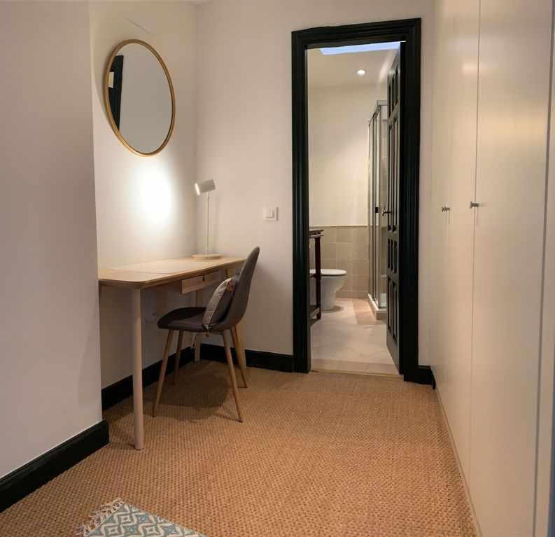 Penthouse With Large Private Terrace With Views Cathedral