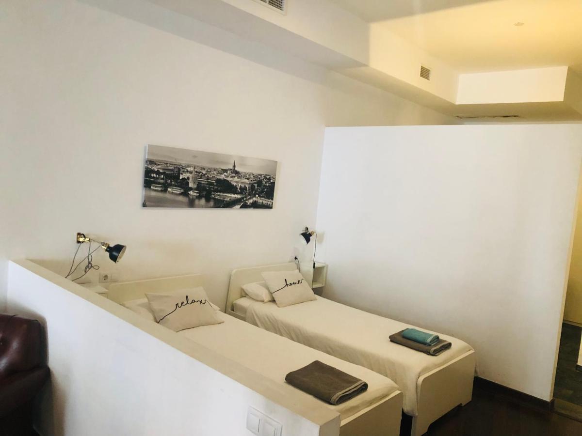 Lujoso Loft A 2min A Pie Del Casco Historico Apartment Seville