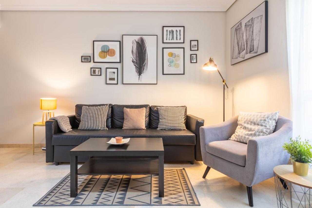 Apartment San Jacinto Triana Deluxe By Valcambre *