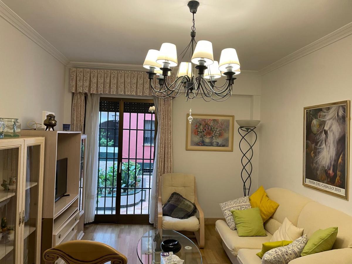 Junto A Casa Pilatos Apartment *