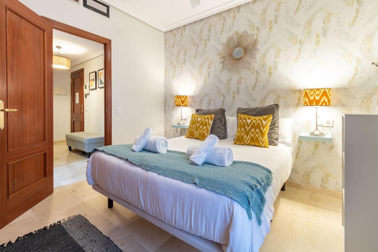 Apartment San Jacinto Triana Deluxe By Valcambre