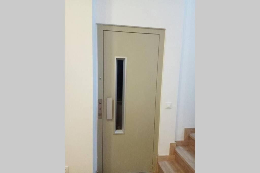 Top-notch Downtown House With Private Rooftop Terrace And Parking Opt Sevilla