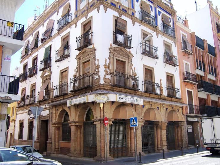 Rg Arenal * Seville
