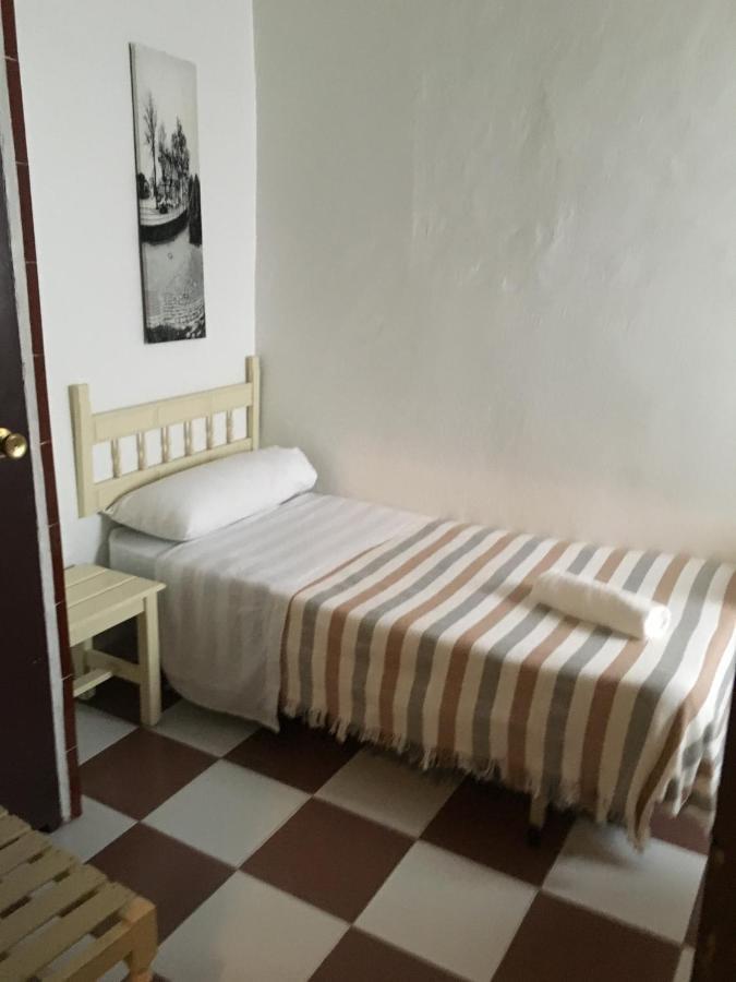Lisdos Guest house Seville