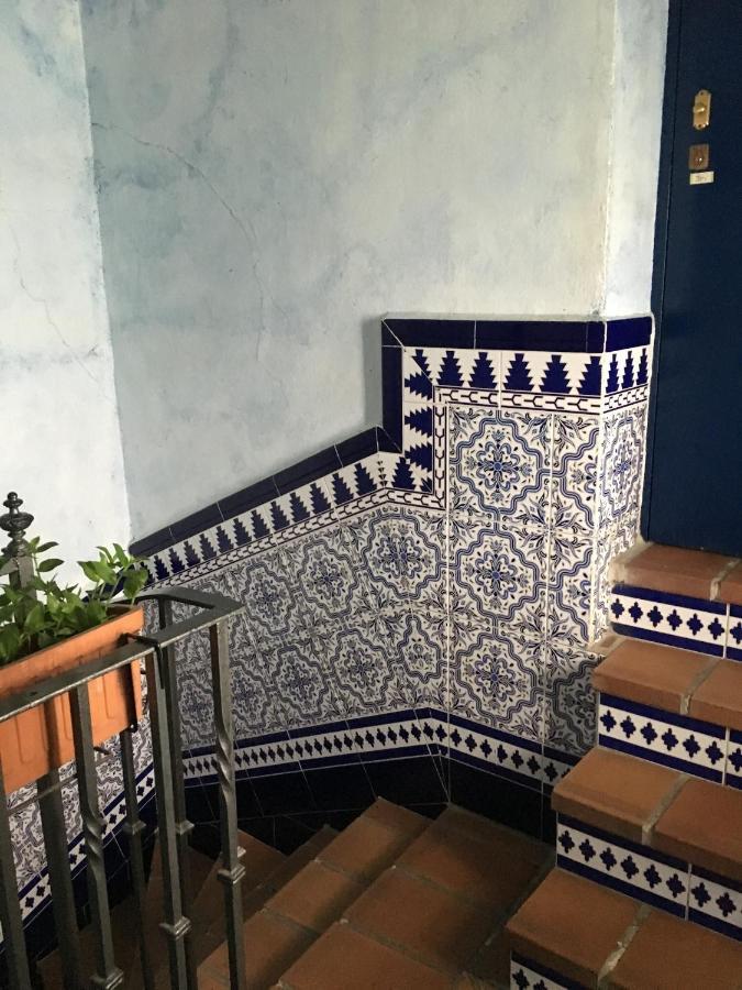 Lisdos Guest house Seville