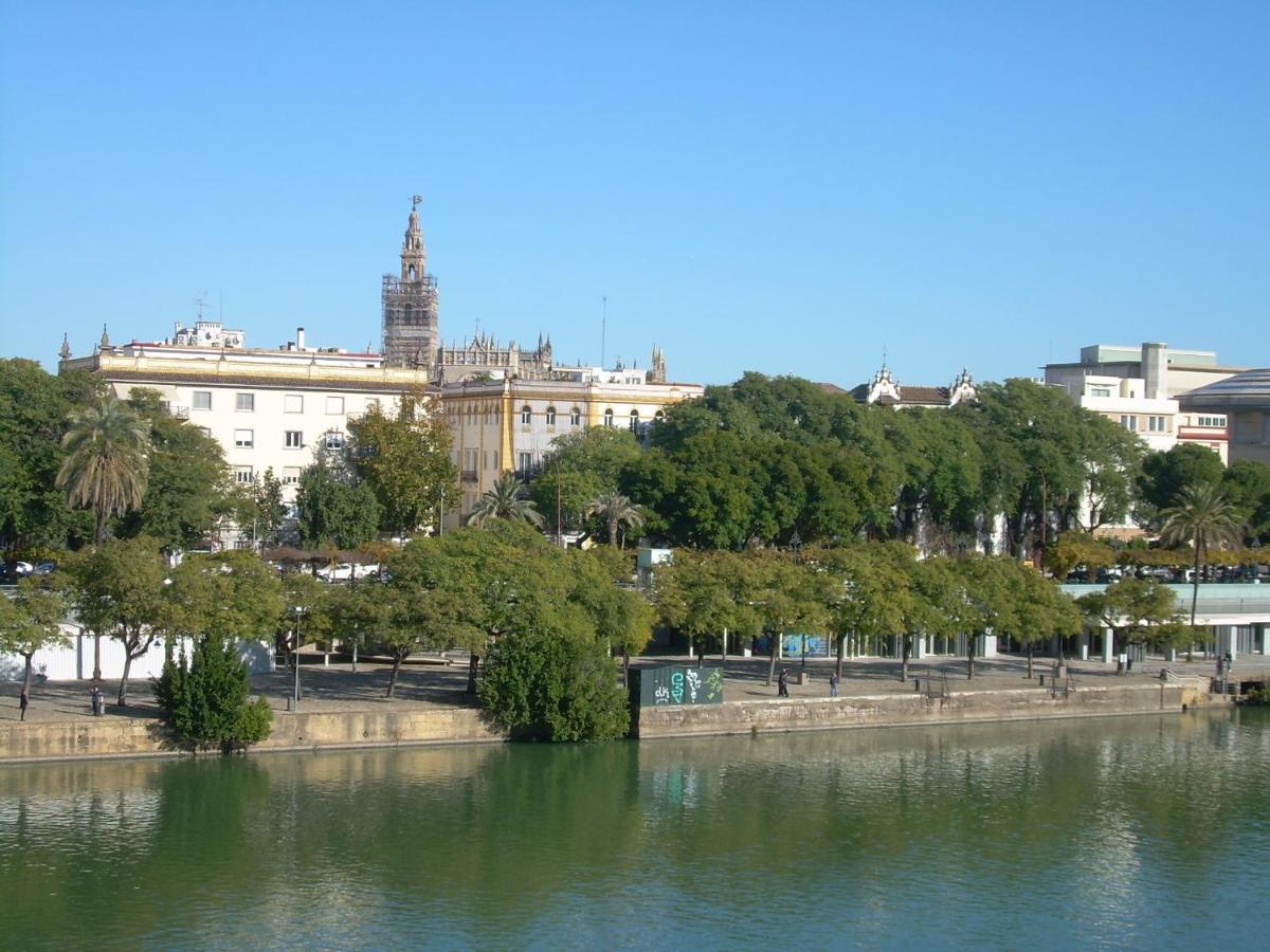 Betis Views 4 Pax Apartment