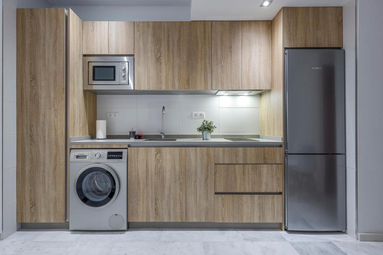 Ruisenor 10 * Seville