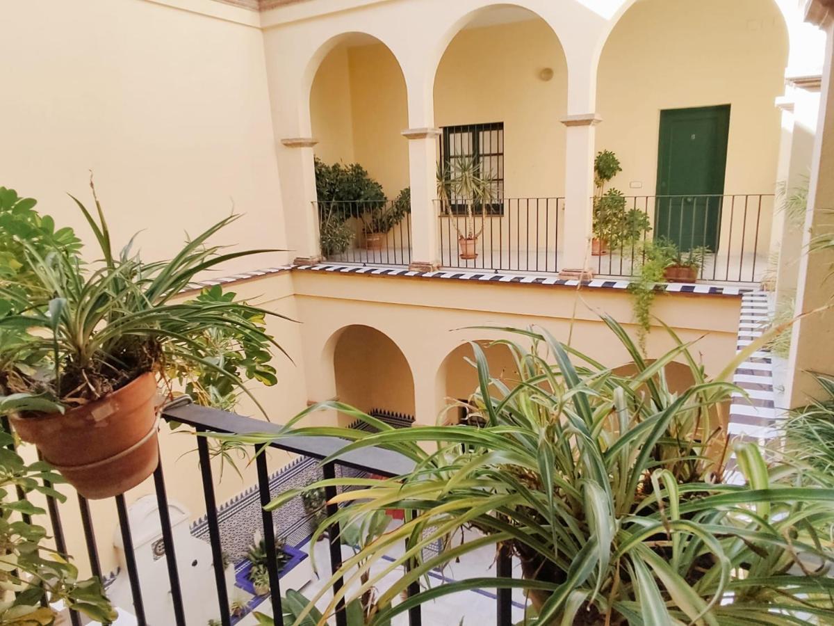 Apartamento Homeyseville-bright At Santa Cruz 4 Pax, Parking Optional Sevilla