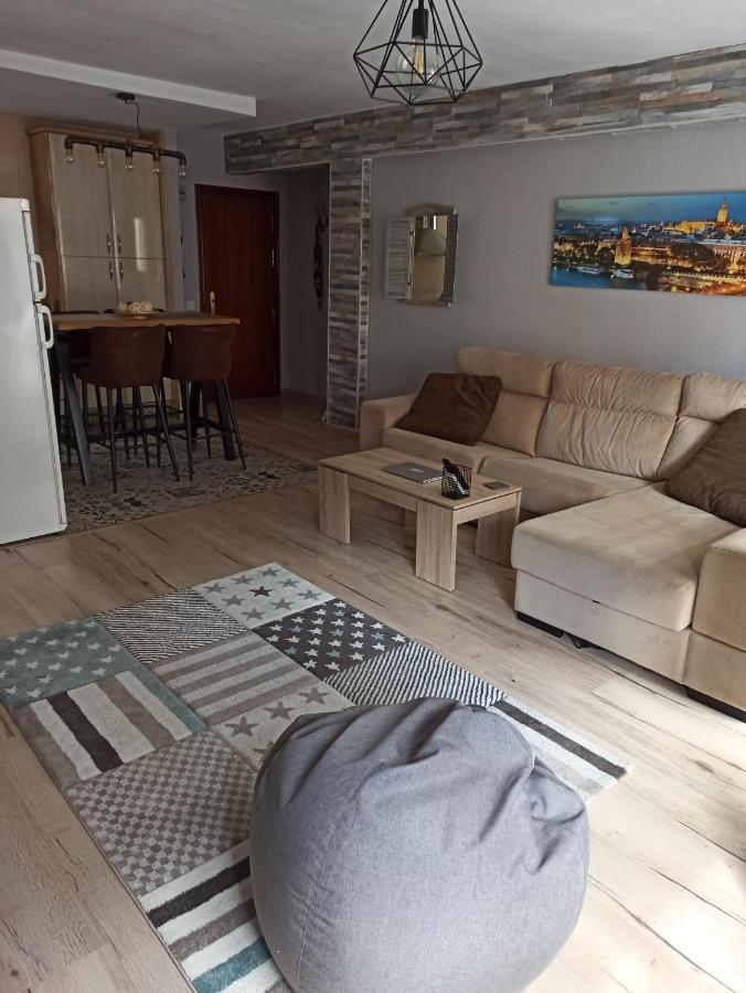 Relax En - Triana Apartment