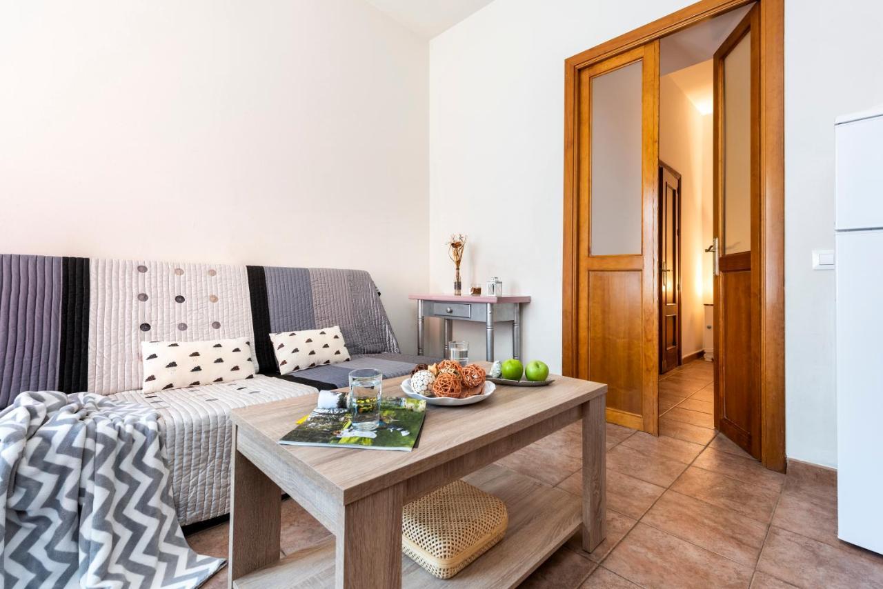 Apartment Hsh Triana *