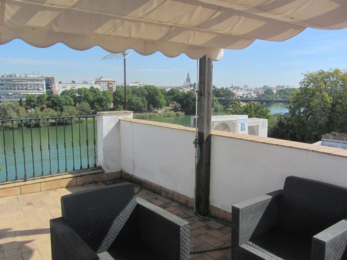 Trianabridgeviews Atico Con Vistas Al Puente De Triana Calle Castilla 38